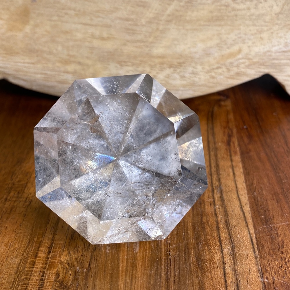 Quartz Crystal faceted diamond point - Picture 2 of 4